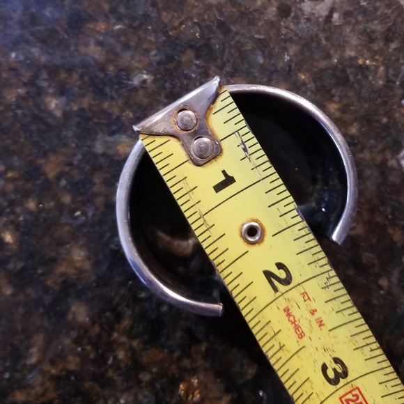 Vintage enamel and shell cuff - Picture 7 of 8